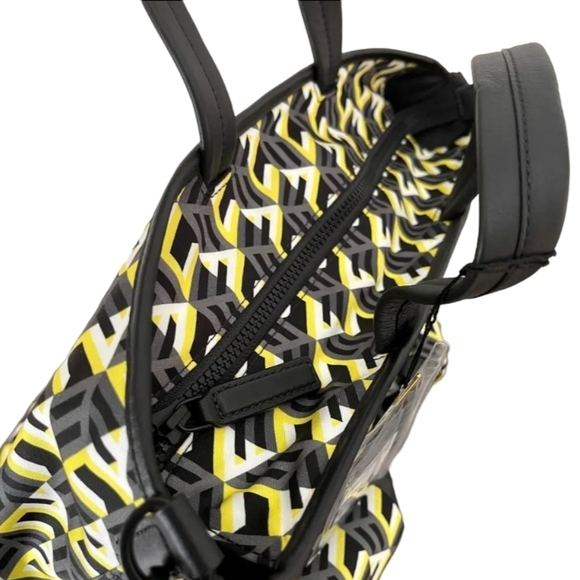 🆕🪷MCM🪷 Unisex Nylon Yellow/Black Cubic Logo Tote Bag MMT - Picture 14 of 17